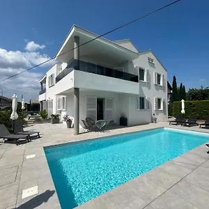 Apartment Haus Dalmatia, Bibinje