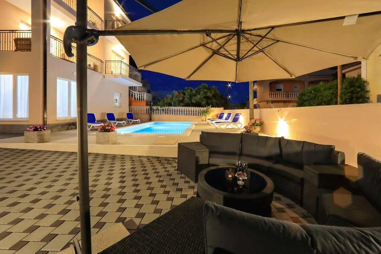 Villa Thalia Bibinje 0*,  Kroatien